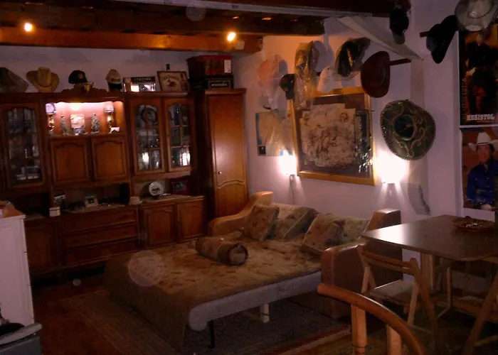 منزل ريفي Transylvania Cowboy